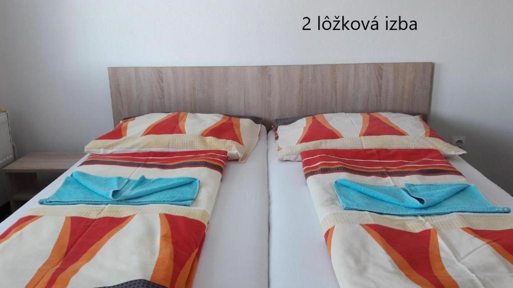 Europa Penzion Štúrovo Bagian luar foto