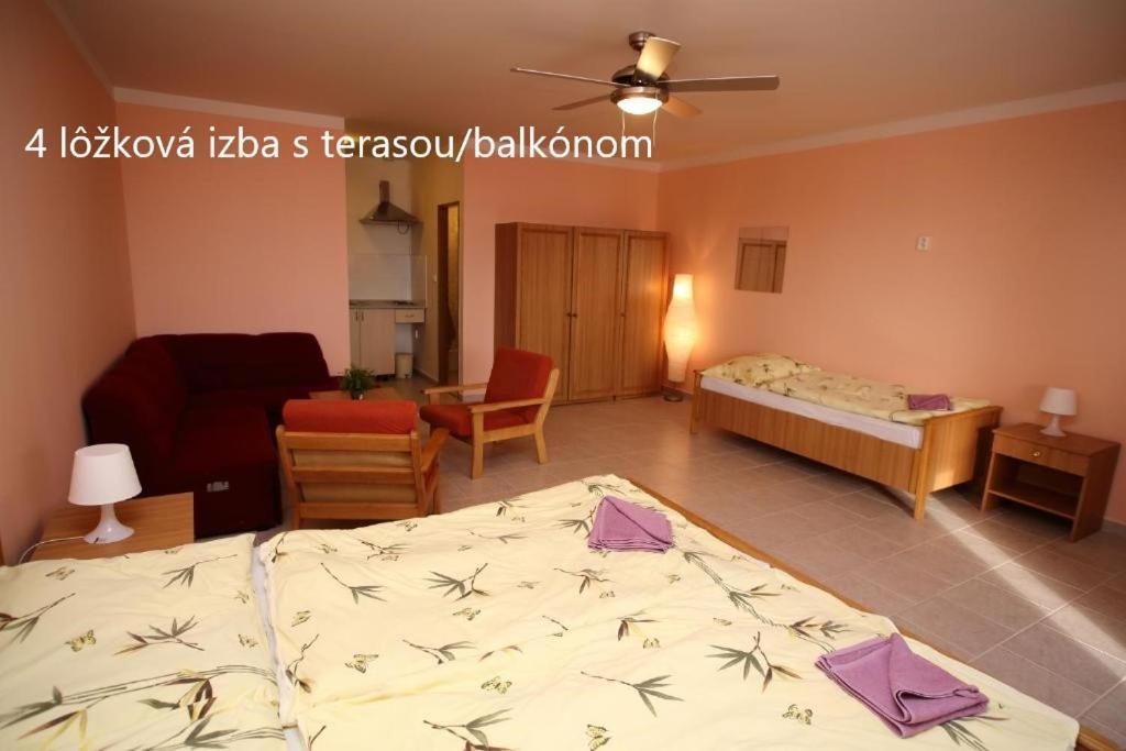 Europa Penzion Štúrovo Bagian luar foto
