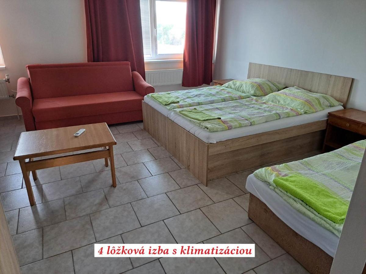 Europa Penzion Štúrovo Bagian luar foto
