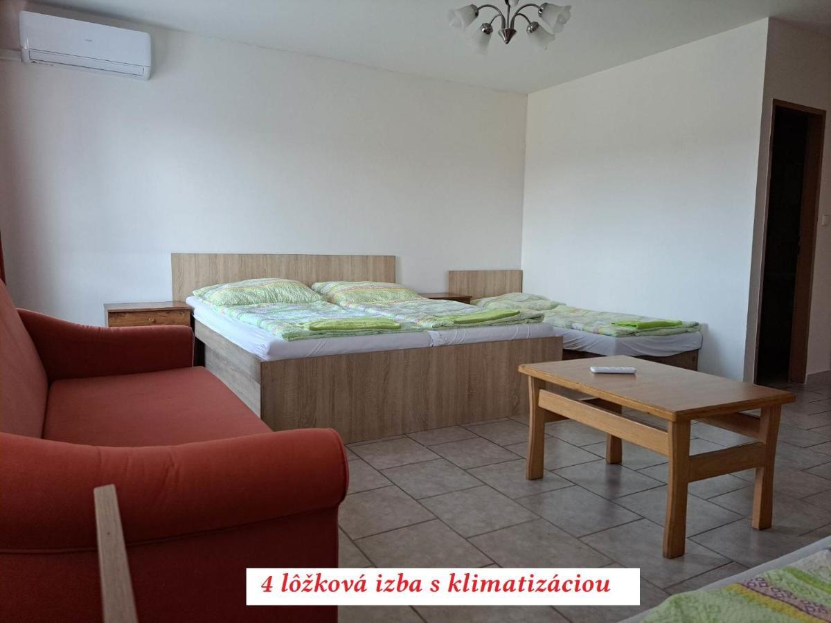 Europa Penzion Štúrovo Bagian luar foto